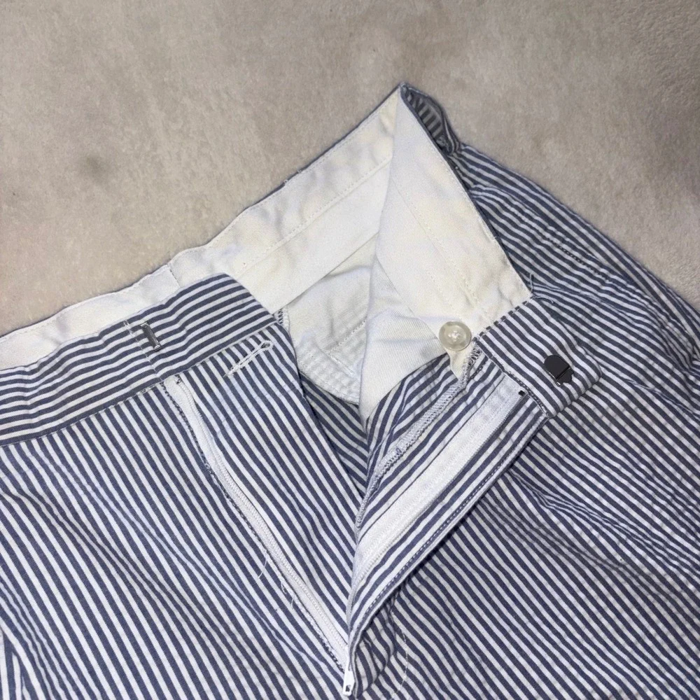 JOS. A. BANK Seersucker Pants Mens 32x30 Blue Striped Cotton Pleated Stays Cool